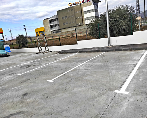 Trabajos realizados en pintura de señalización vial y parkings