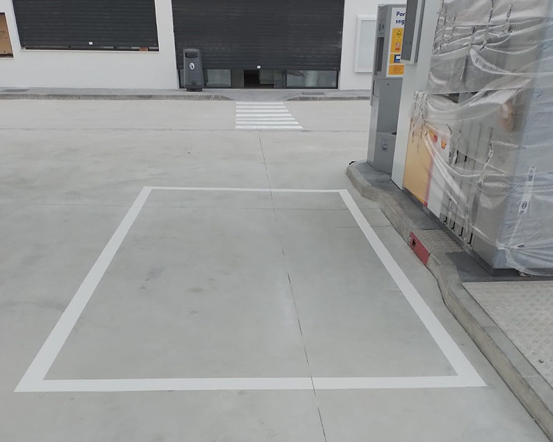 Trabajos realizados en pintura de señalización vial y parkings