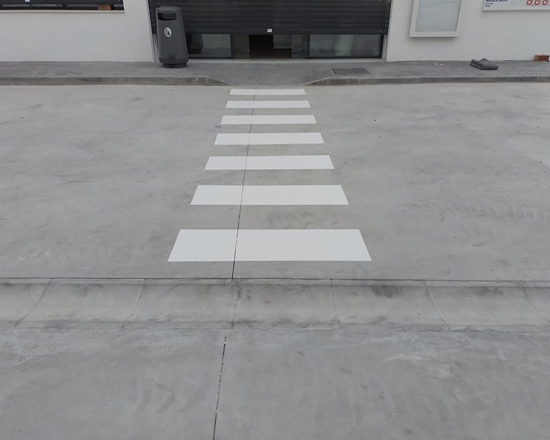 Trabajos realizados en pintura de señalización vial y parkings